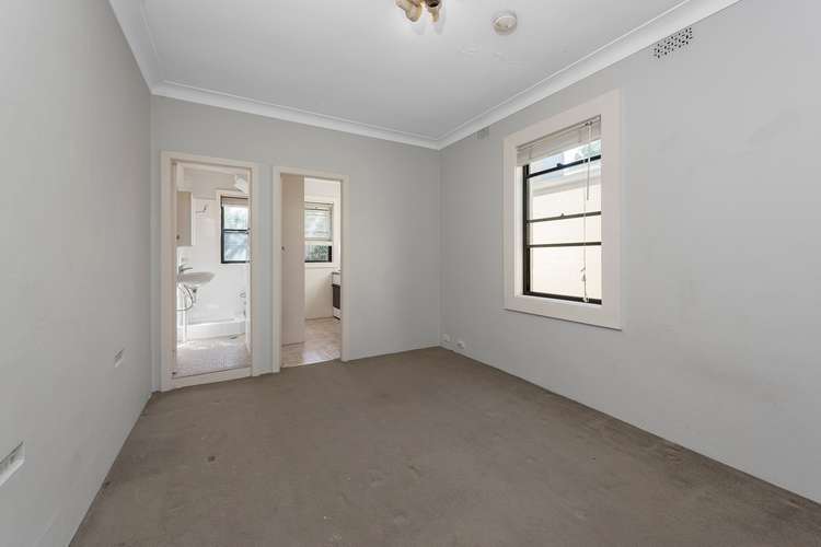 Third view of Homely studio listing, 2/35 Womerah Avenue, Darlinghurst NSW 2010