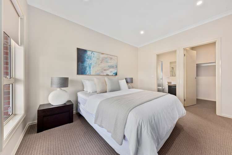 Seventh view of Homely house listing, 10 Rosella Crescent, Caroline Springs VIC 3023