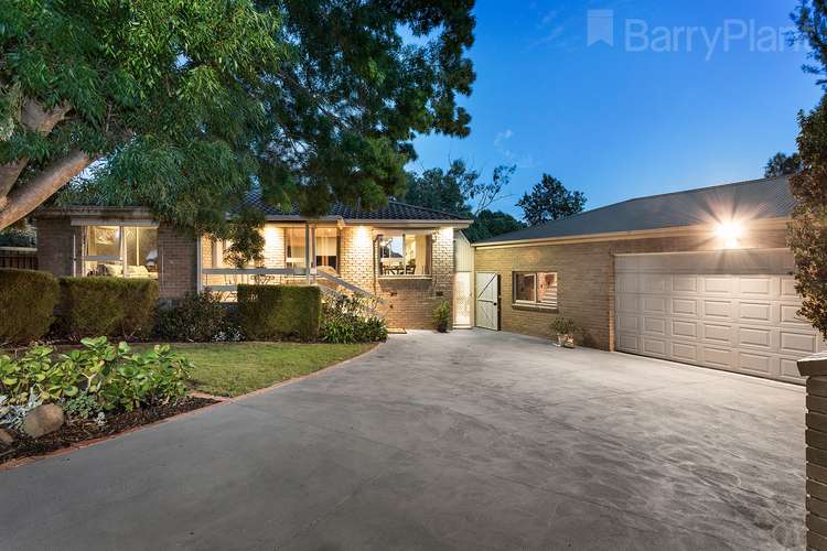 4 Balfour Close, Watsonia North VIC 3087