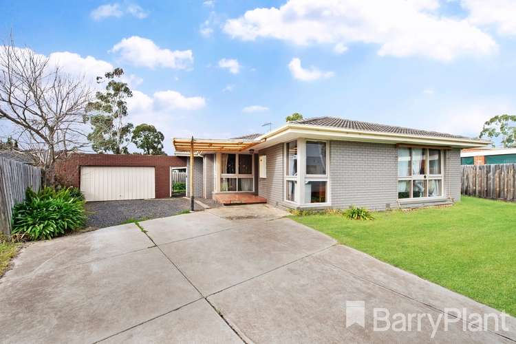 8 Fernberg Place, Melton West VIC 3337