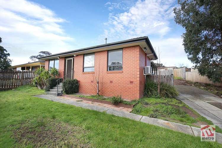 Second view of Homely house listing, 17 Heatherdew Close, Endeavour Hills VIC 3802