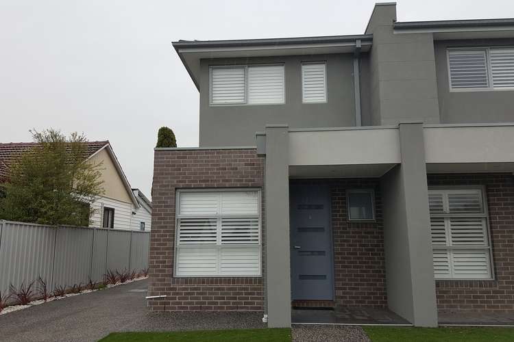 Main view of Homely townhouse listing, 2/18 Arthur Street, Braybrook VIC 3019