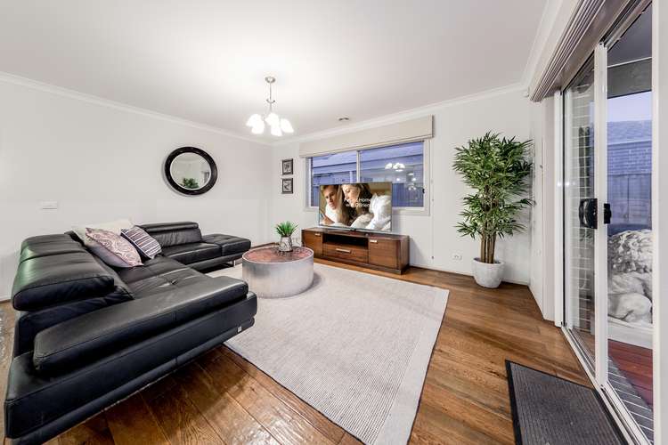 Fifth view of Homely house listing, 1 Faringdon Crescent, Cranbourne North VIC 3977