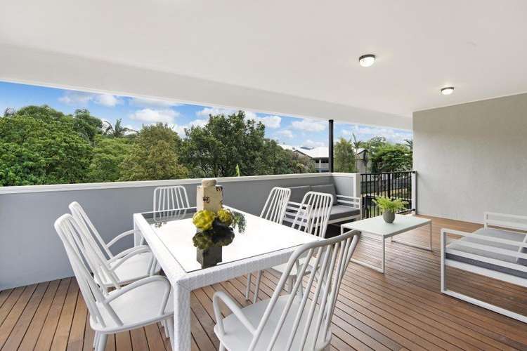 Main view of Homely townhouse listing, 1/125 Ekibin Road, Annerley QLD 4103