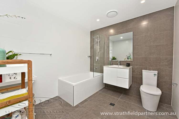 Sixth view of Homely apartment listing, 303/181-183 Great Western Highway, Mays Hill NSW 2145