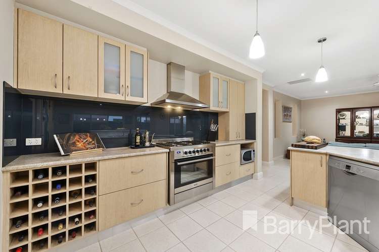 Fifth view of Homely house listing, 20 Connewarre Close, Manor Lakes VIC 3024