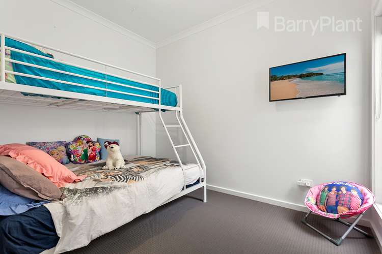 Seventh view of Homely house listing, 10 Burrows Place, Craigieburn VIC 3064