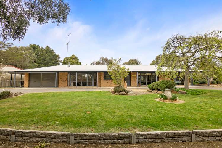 16 Shuter Avenue, Greendale VIC 3341