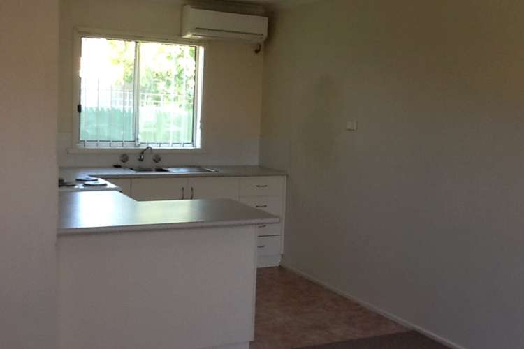 Main view of Homely unit listing, 2/464 Henderson Street, Lavington NSW 2641