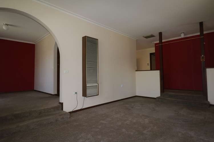 Second view of Homely house listing, 4 Warranwah Drive, Kennington VIC 3550
