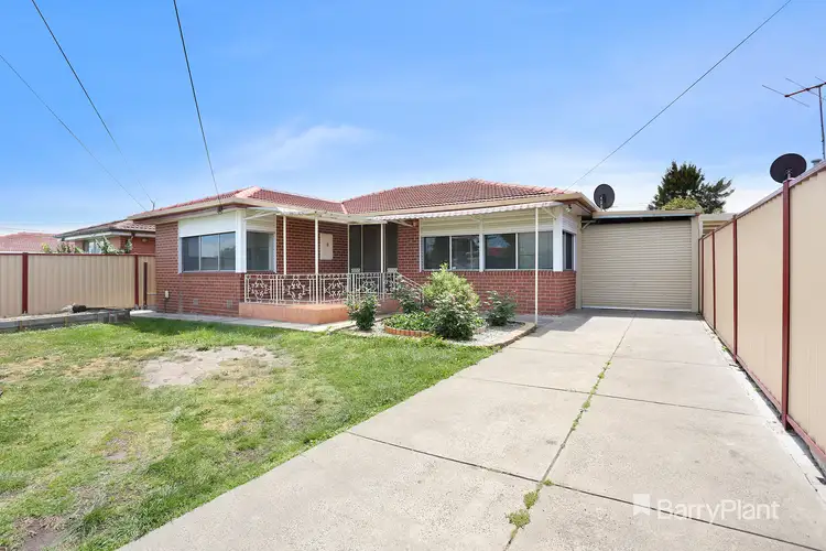 8 Tooradin Avenue, Dallas VIC 3047