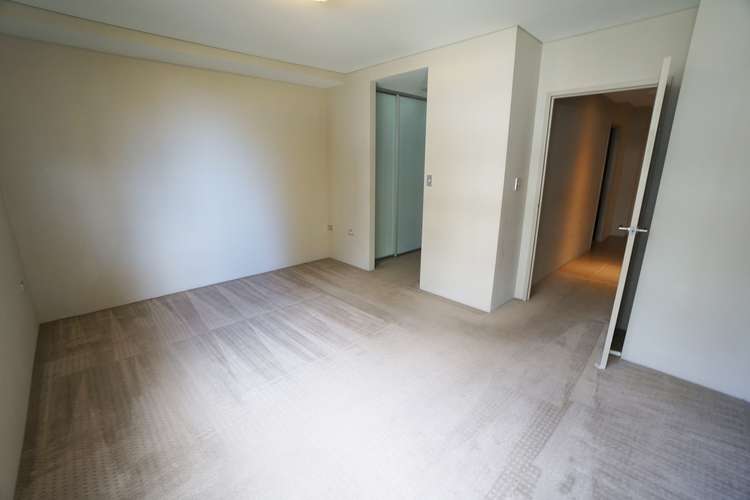 Fifth view of Homely apartment listing, 17/1-5 Bourke Street, Mascot NSW 2020