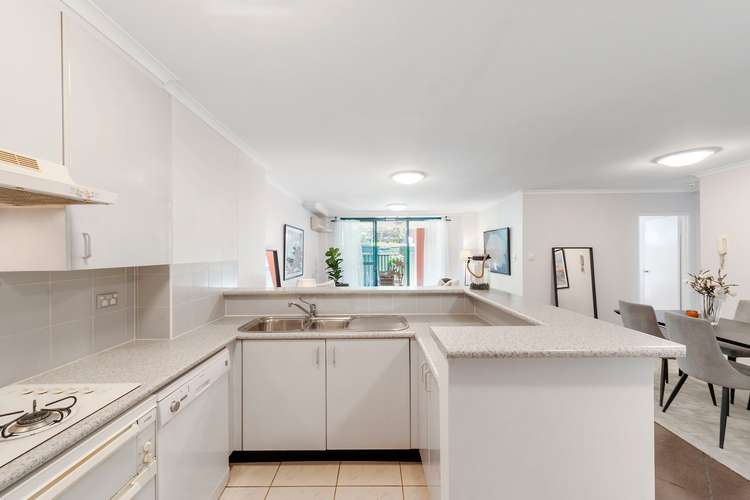 Fourth view of Homely apartment listing, 6/2-26 Wattle Crescent, Pyrmont NSW 2009