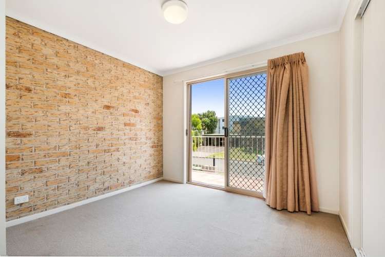 Fifth view of Homely unit listing, 2/1 Barooga Crescent, Mooloolaba QLD 4557