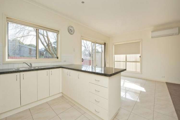 Second view of Homely townhouse listing, 2/9 Baird Street, Castlemaine VIC 3450