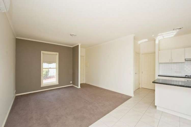 Third view of Homely townhouse listing, 2/9 Baird Street, Castlemaine VIC 3450