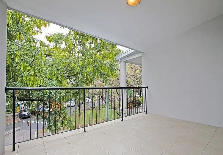 6/19 Bradbury Street