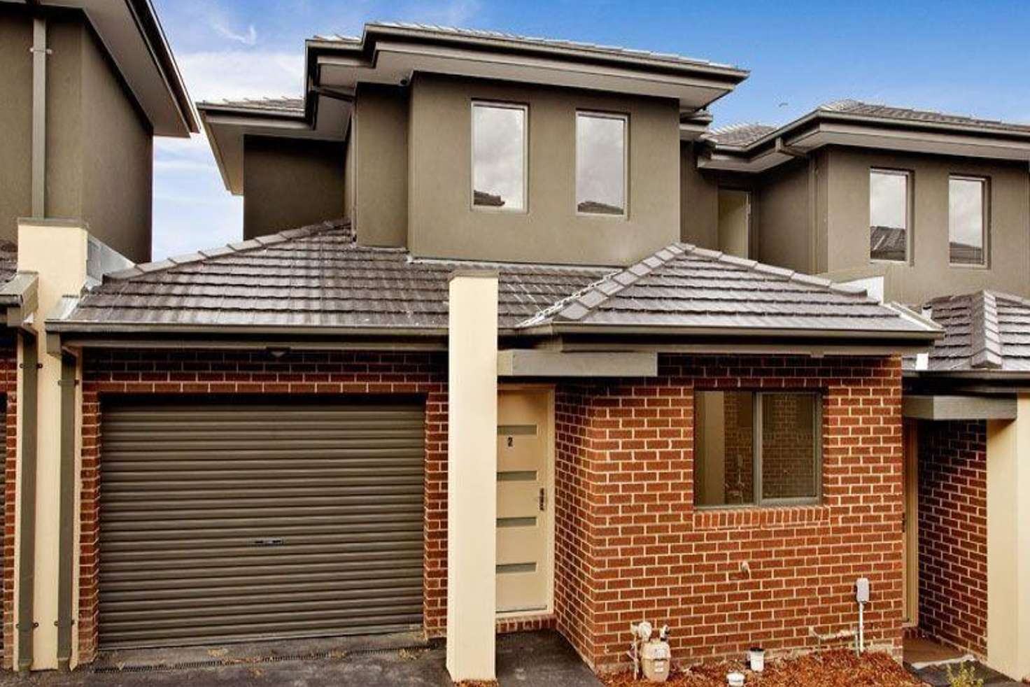 Main view of Homely townhouse listing, 2/27-29 Miranda Road, Reservoir VIC 3073