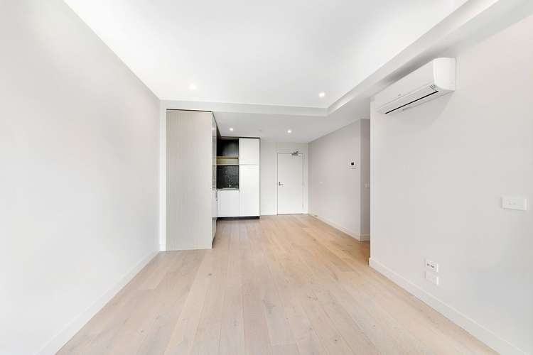 Third view of Homely apartment listing, Level 2/213/5-7 Nepean Highway, Elsternwick VIC 3185