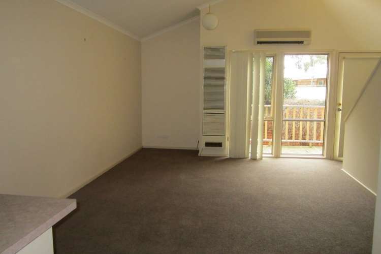Third view of Homely unit listing, 2/18 Sharon Street, Flora Hill VIC 3550