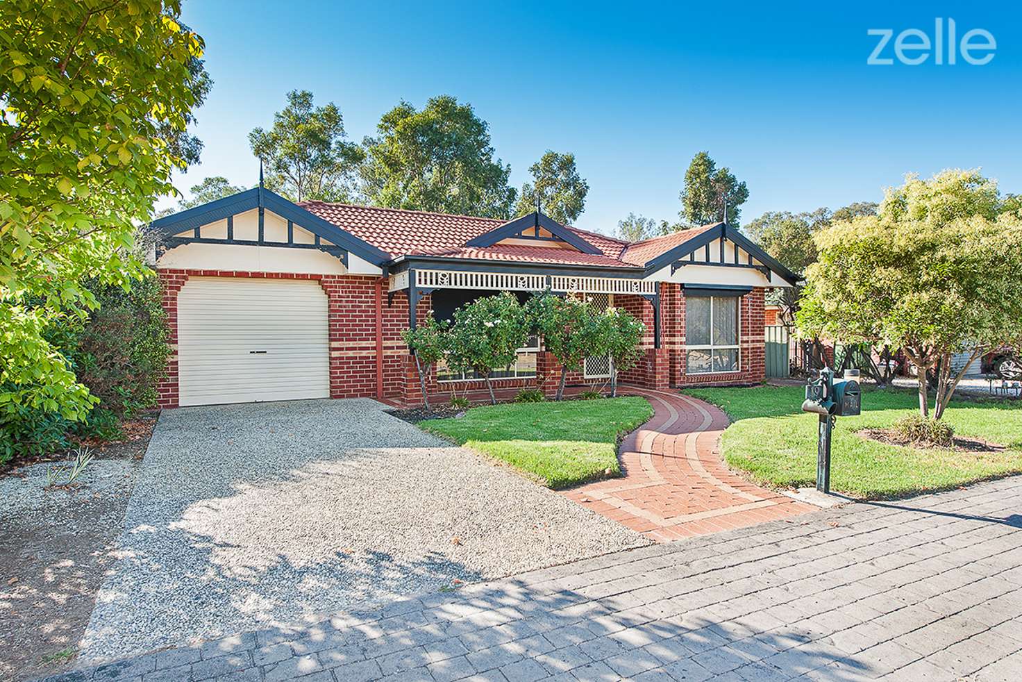 Main view of Homely house listing, 19 Creasey Place, Albury NSW 2640