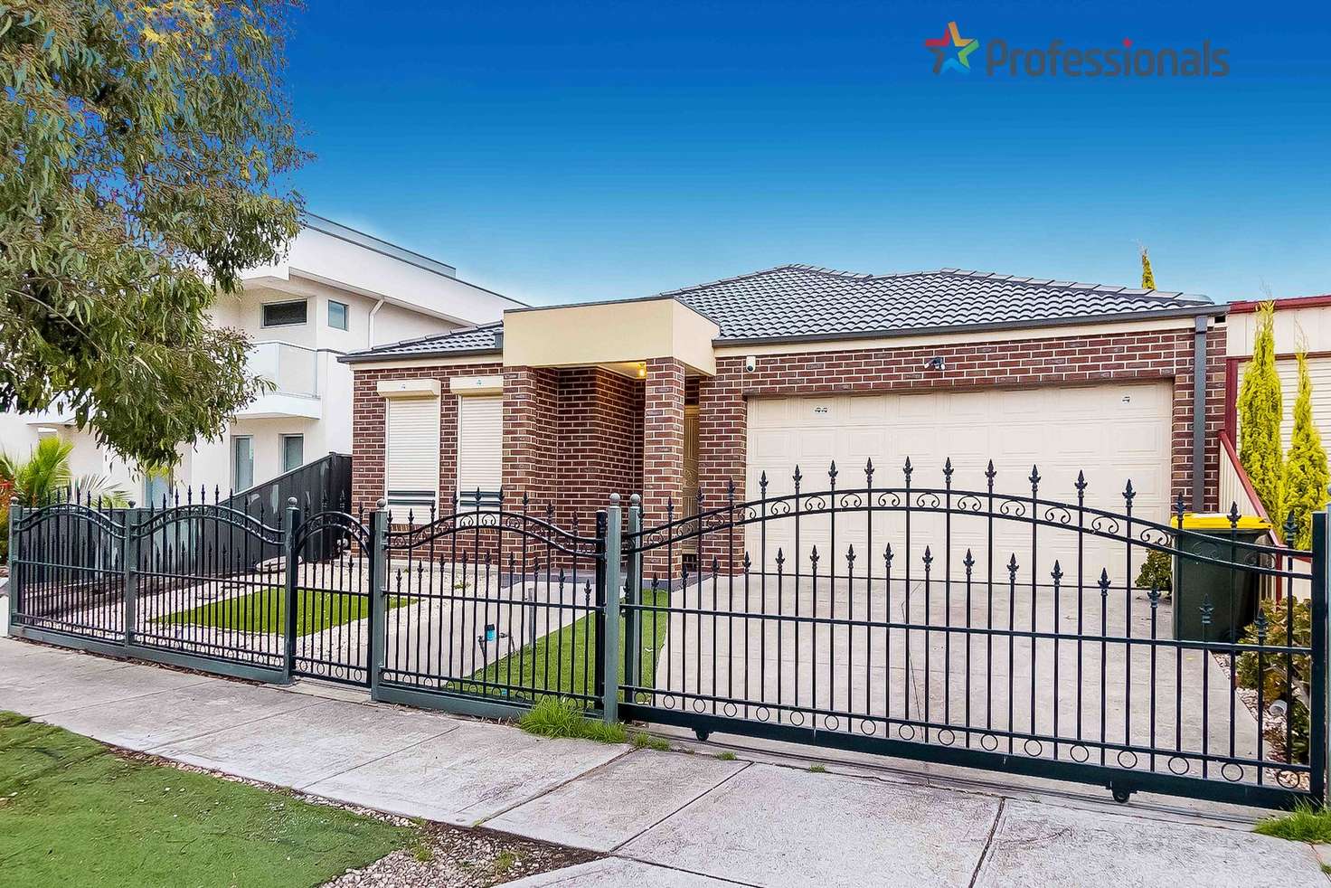 Main view of Homely house listing, 21 Magazine Avenue, Cairnlea VIC 3023