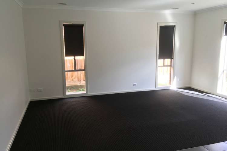 Fifth view of Homely townhouse listing, 2/4 Hearn Street, Drouin VIC 3818