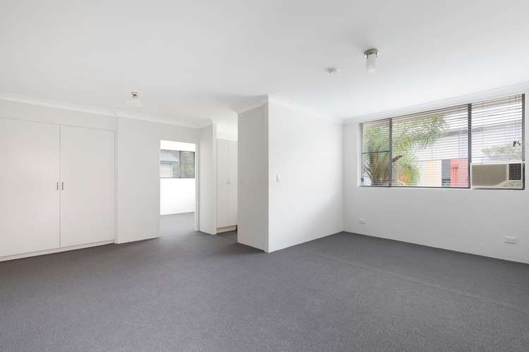 Main view of Homely unit listing, 3/91 Central Avenue, Indooroopilly QLD 4068