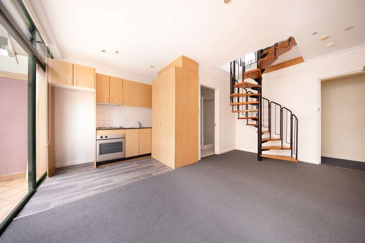 Second view of Homely apartment listing, 302/9 Greenknowe Avenue, Elizabeth Bay NSW 2011