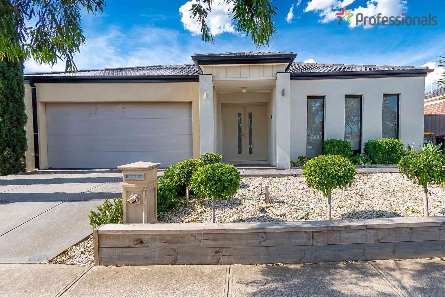 Main view of Homely house listing, 7 Hatchlands Drive, Deer Park VIC 3023