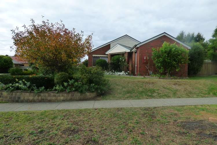 Main view of Homely house listing, 1 Gwinear Court, Warragul VIC 3820