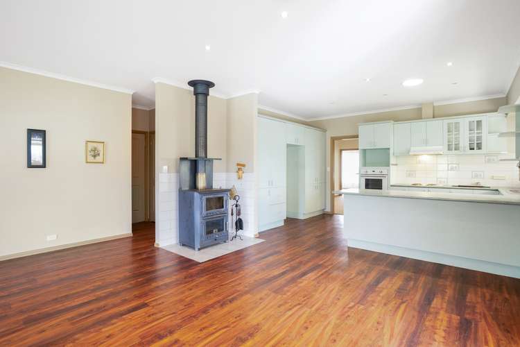 Fifth view of Homely house listing, 7 Roch Court, Ballan VIC 3342