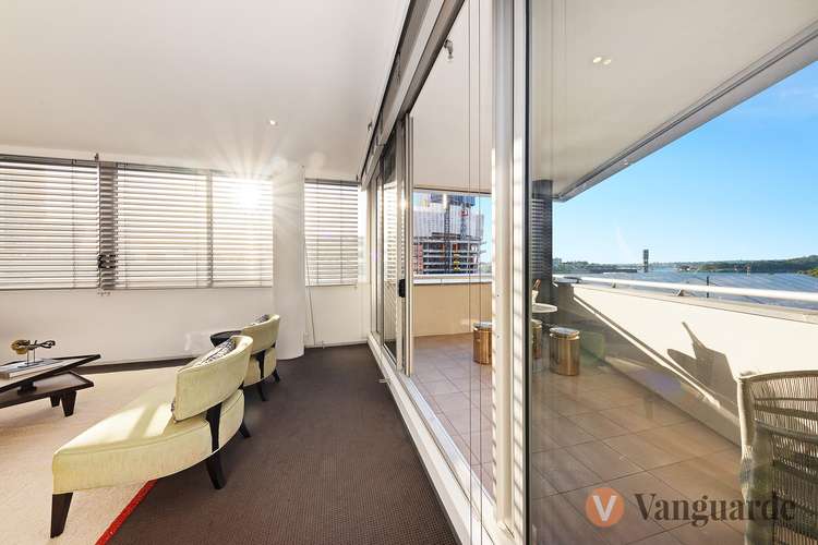 Third view of Homely apartment listing, 505/38 Hickson Road, Sydney NSW 2000