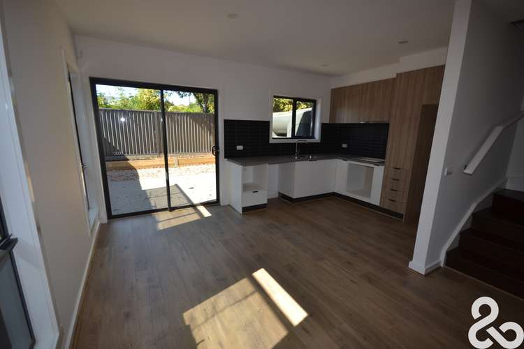 Second view of Homely townhouse listing, 2/121 Raglan Street, Preston VIC 3072