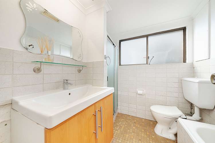 Fifth view of Homely apartment listing, 7/22 Penkivil Street, Bondi NSW 2026