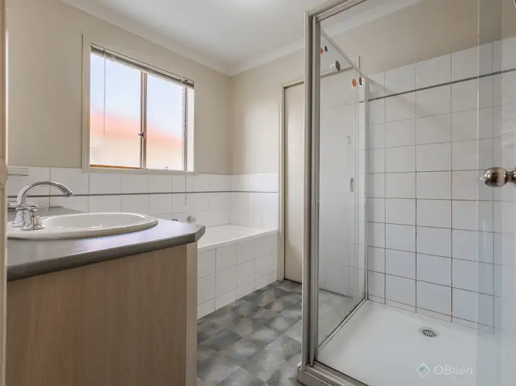 Fifth view of Homely house listing, 5 Stephellen Way, Cranbourne West VIC 3977
