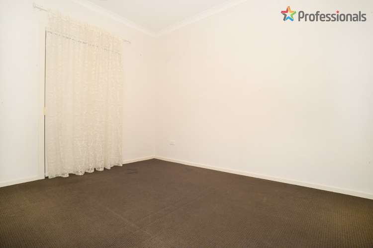 Third view of Homely house listing, 7 Maranoa Grove, Caroline Springs VIC 3023