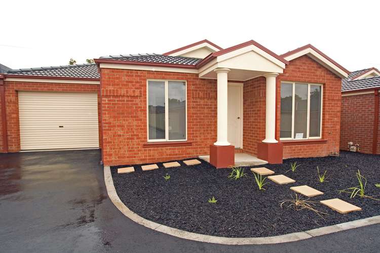 Main view of Homely townhouse listing, 9/10 Druid Street, Golden Square VIC 3555