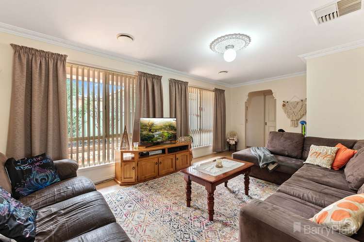 Second view of Homely unit listing, 2/6 Davey Close, Flora Hill VIC 3550