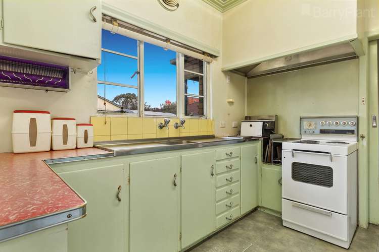 Third view of Homely house listing, 2 Alexander Street, Mount Waverley VIC 3149