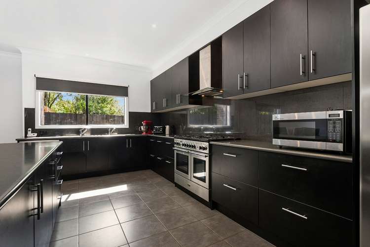 Fifth view of Homely house listing, 10 Judith Court, Mount Waverley VIC 3149