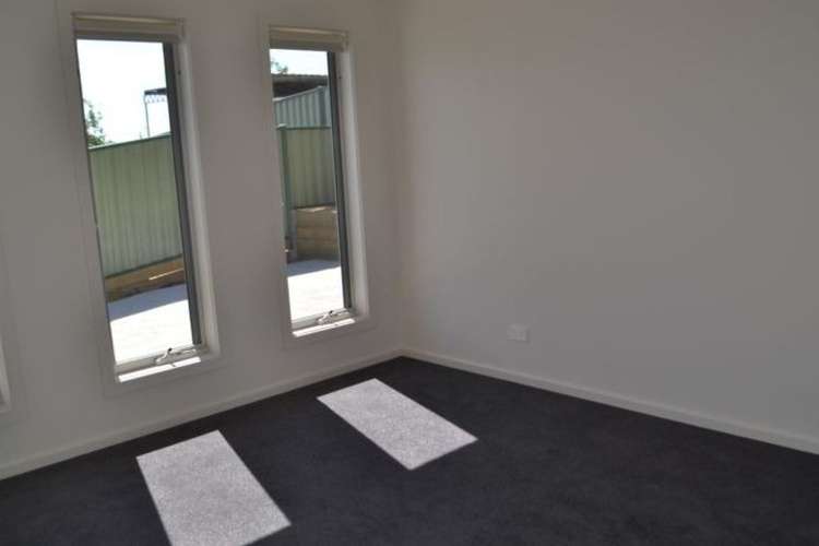 Fifth view of Homely townhouse listing, 6 Ida Street, Black Hill VIC 3350