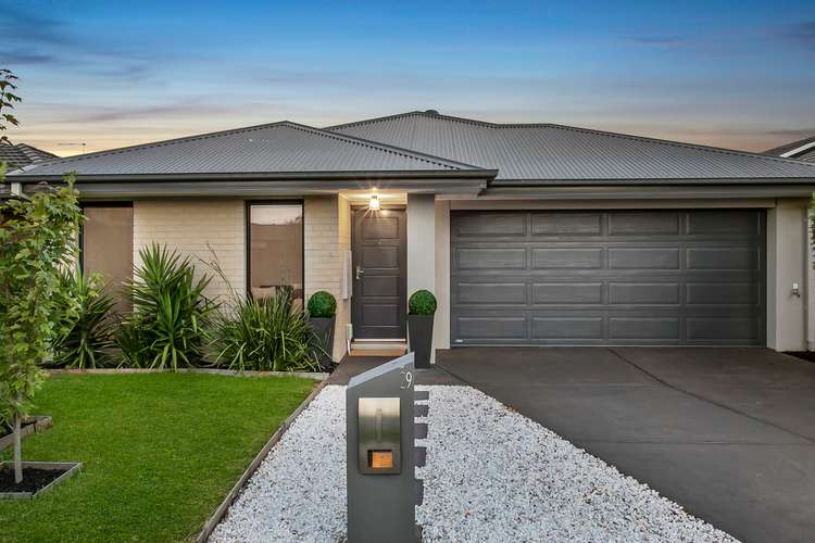 29 Rannoch Street, Cranbourne East VIC 3977