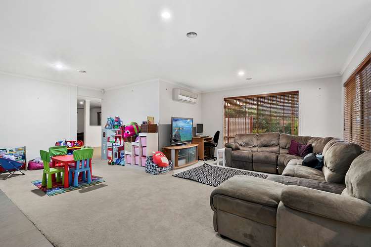 Fifth view of Homely house listing, 10 Sherbrooke Court, Narre Warren South VIC 3805