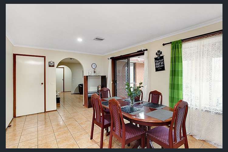Fourth view of Homely house listing, 8 Berrigan Court, Werribee VIC 3030