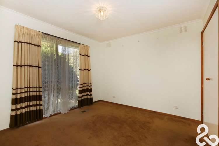 Second view of Homely house listing, 23 Thompson Circuit, Mill Park VIC 3082