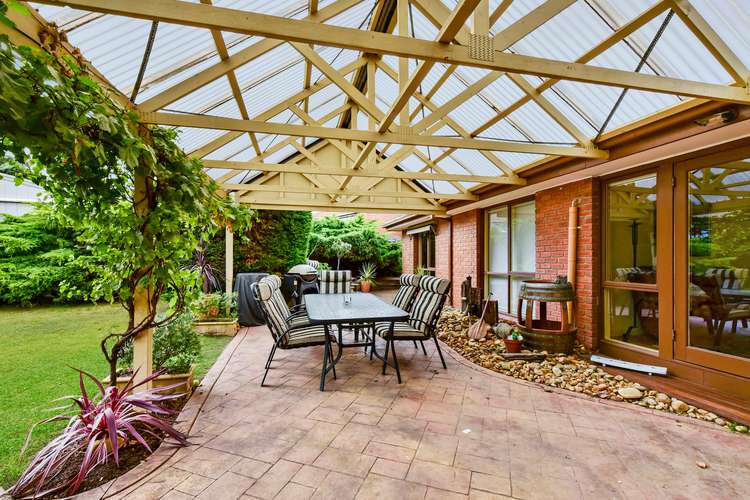 Fifth view of Homely house listing, 2 Tamarisk Road, Narre Warren VIC 3805