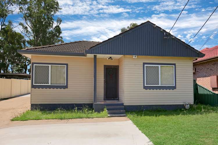 15 Wycombe Street, Doonside NSW 2767