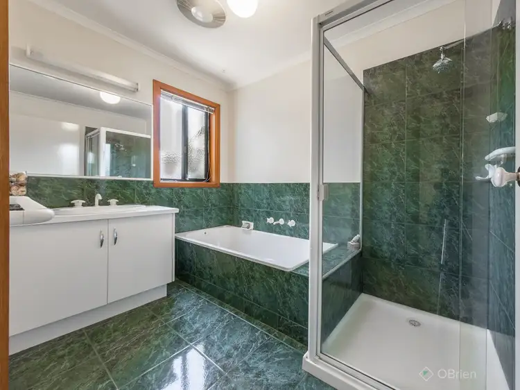 Sixth view of Homely house listing, 10 Reginald Court, Cranbourne West VIC 3977
