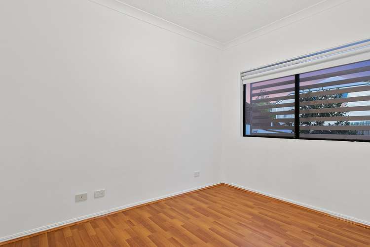 Sixth view of Homely unit listing, 8/3 Heaslop Street, Woolloongabba QLD 4102